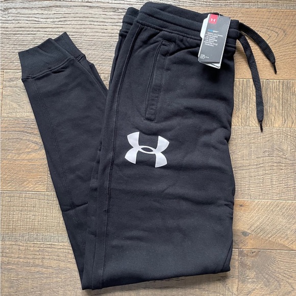 UA Men’s Joggers - Picture 1 of 1